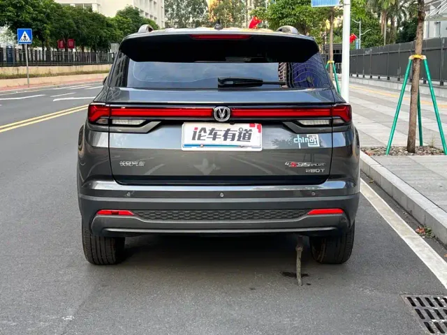 Changan CS35 Plus — Фото автомобиля 25