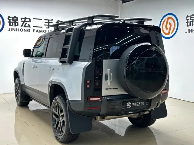 Land Rover Defender — Фото автомобиля 25