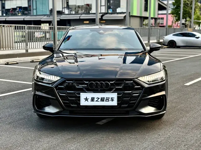 Audi A7L — Фото автомобиля 3