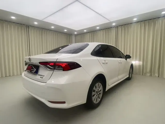 Toyota Corolla — Фото автомобиля 6