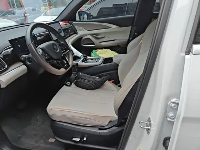 BYD Song Pro — Фото автомобиля 14