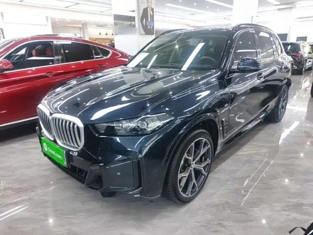 Фотография автомобиля — BMW X5