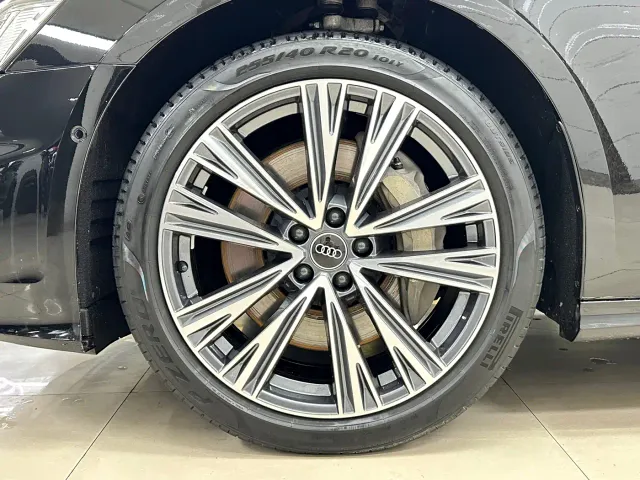 Audi A6L — Фото автомобиля 23