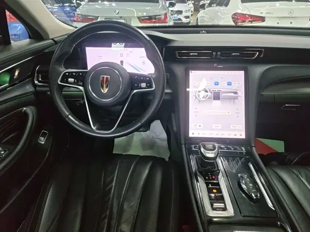Hongqi H5 — Фото автомобиля 12