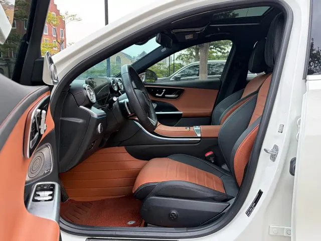 Mercedes-Benz C-Class — Фото автомобиля 12