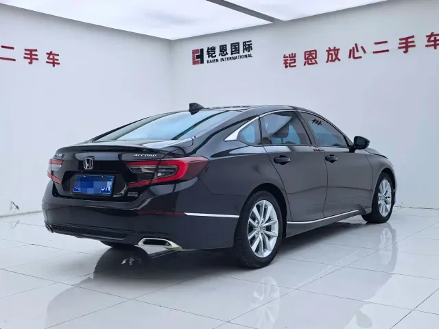 Honda Accord — Фото автомобиля 15