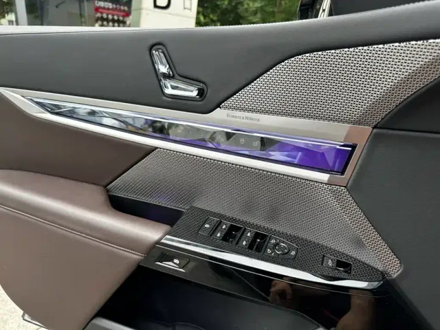BMW 7 Series — Фото автомобиля 2
