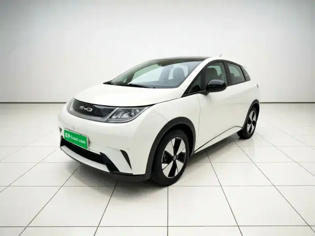 Фотография автомобиля — BYD Dolphin