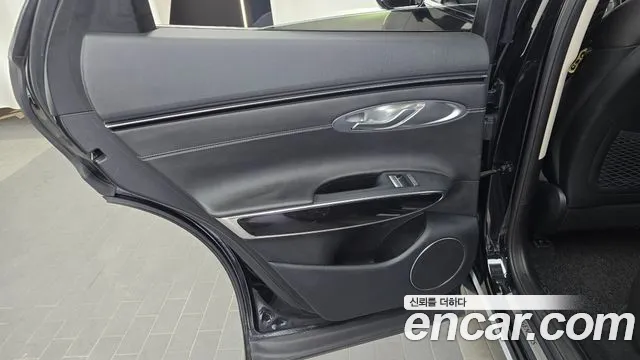 Genesis GV70 2.5T Бензин 2WD — Фото автомобиля 24