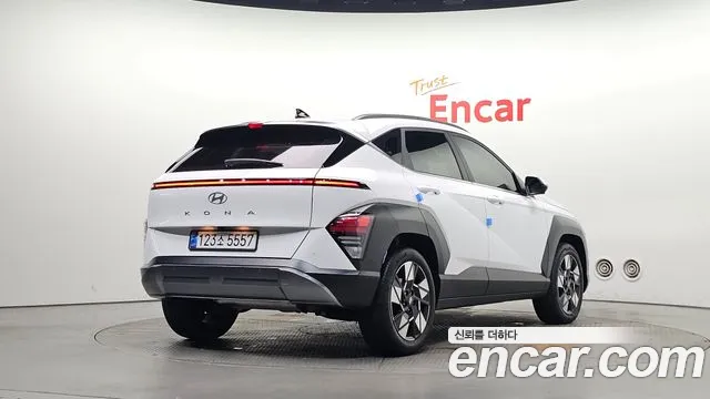 Hyundai Kona — Фото автомобиля 2
