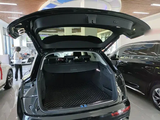 Audi Q5L — Фото автомобиля 18