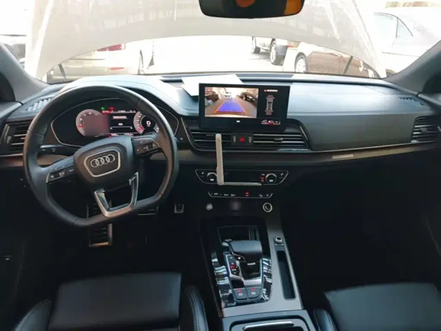 Audi Q5L — Фото автомобиля 9