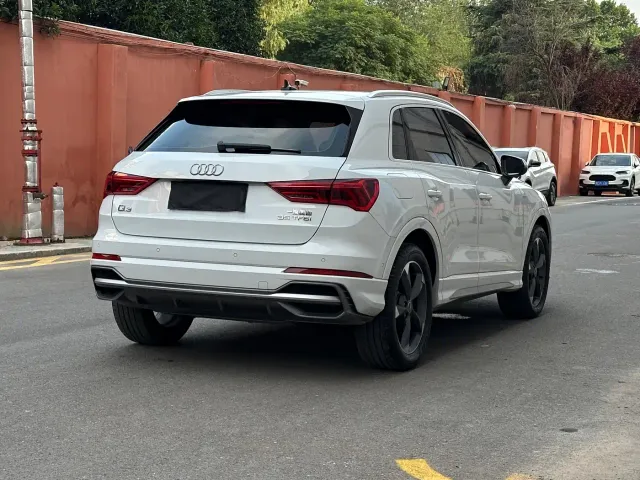 Audi Q3 — Фото автомобиля 5