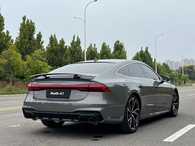 Audi A7 — Фото автомобиля 4