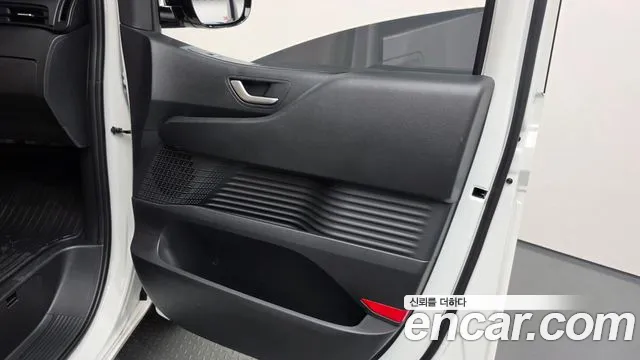 Hyundai Staria — Фото автомобиля 14