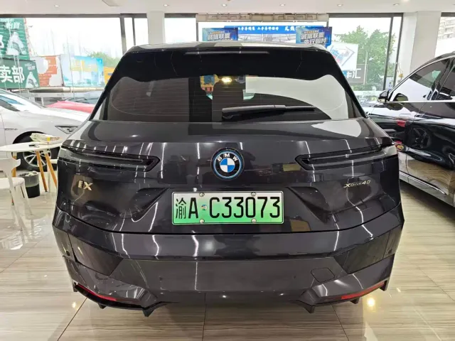 BMW iX — Фото автомобиля 5