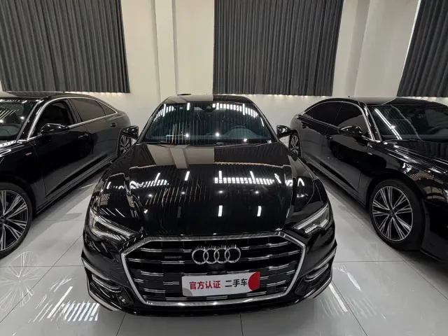 Фотография автомобиля — Audi A6L