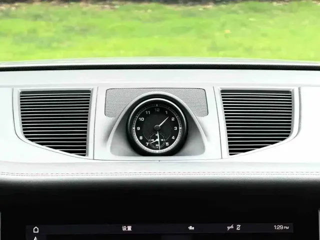 Porsche Macan — Фото автомобиля 8
