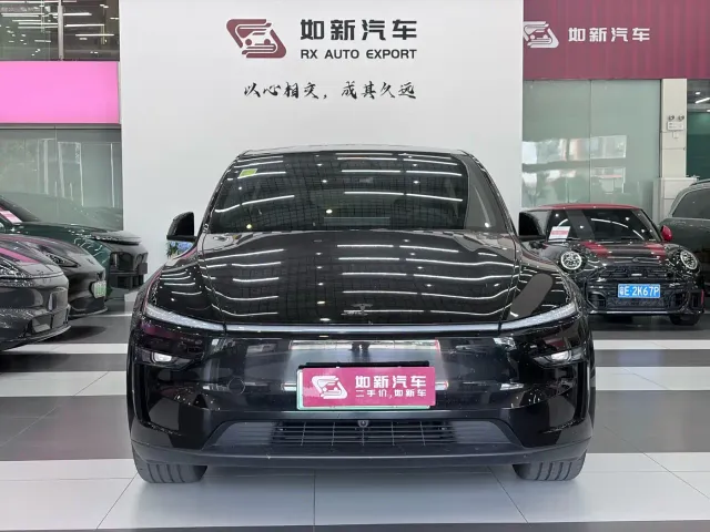 Tesla Model Y — Фото автомобиля 6