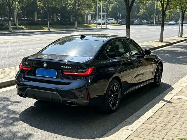 BMW 3 Series — Фото автомобиля 15