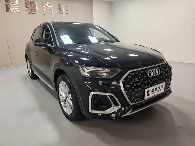 Audi Q5L — Фото автомобиля 3
