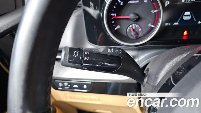 Kia Canival Carnival 4 поколение 9 мест Prestige — Фото автомобиля 29