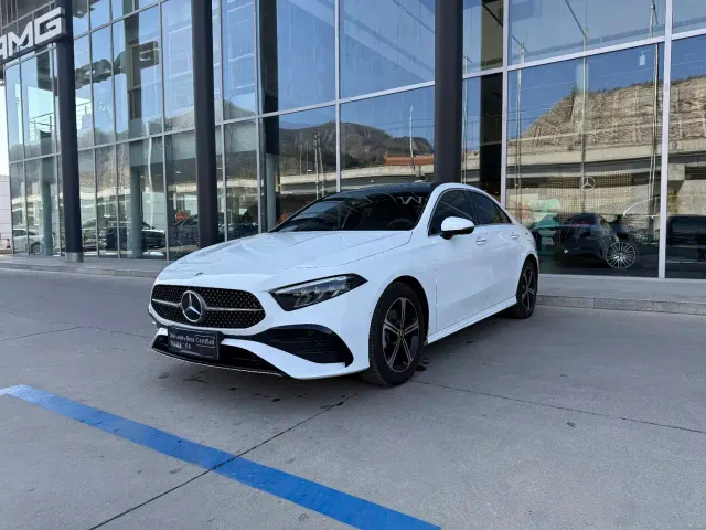 Фотография автомобиля — Mercedes-Benz A-Class