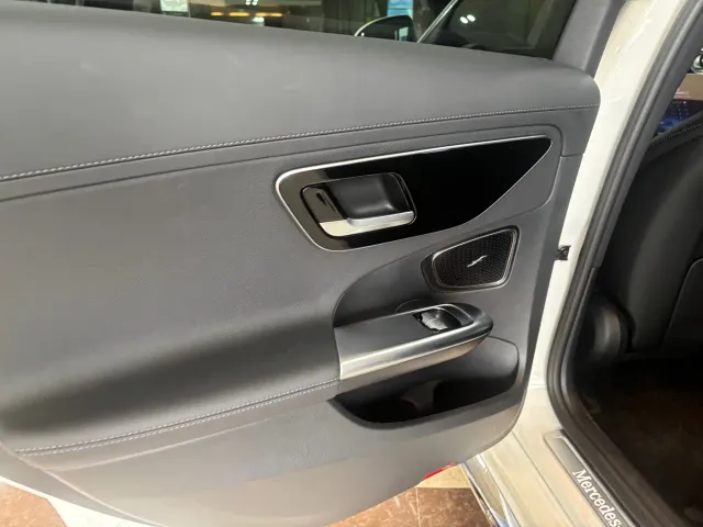 Mercedes-Benz C-Class — Фото автомобиля 9