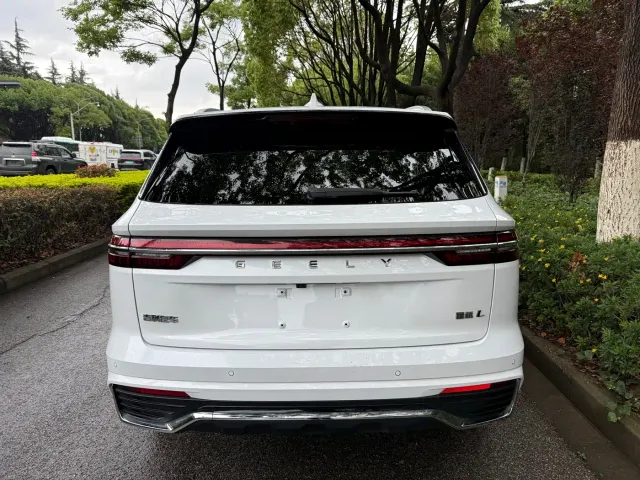 Geely Xingyue L — Фото автомобиля 17