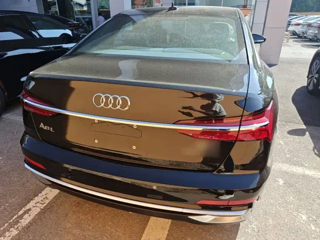 Audi A6L — Фото автомобиля 5