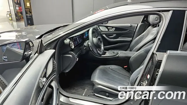 Mercedes-Benz CLS-Class — Фото автомобиля 10