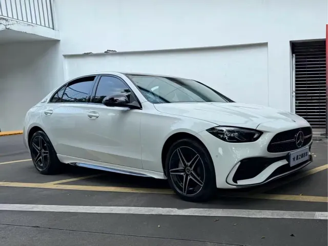 Mercedes-Benz C-Class — Фото автомобиля 3