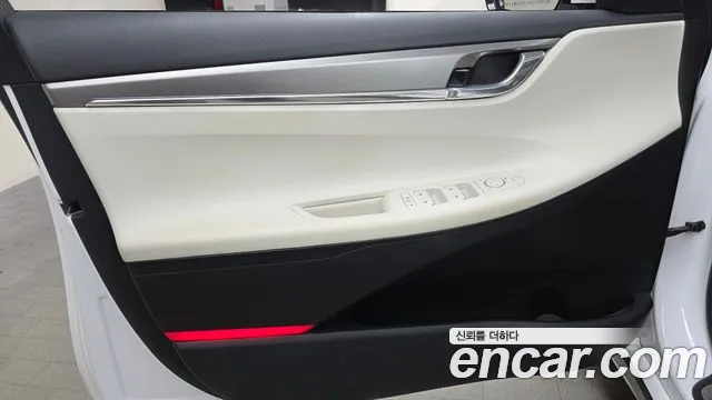 Hyundai Grandeur Grandeur (New) — Фото автомобиля 13