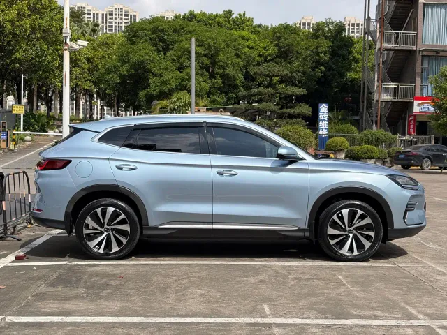BYD Song PLUS — Фото автомобиля 7