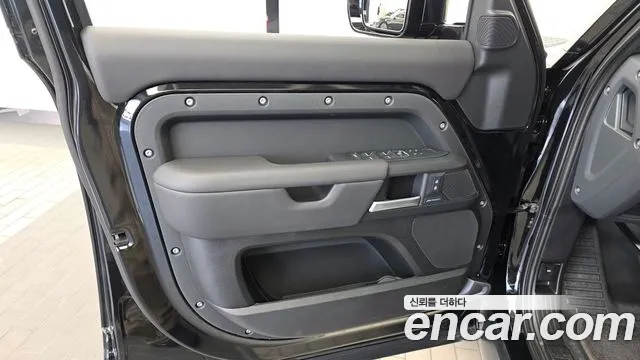 Land Rover Defender L663 — Фото автомобиля 13