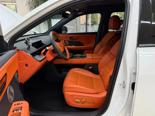 Toyota BoZhi 3X — Фото автомобиля 16