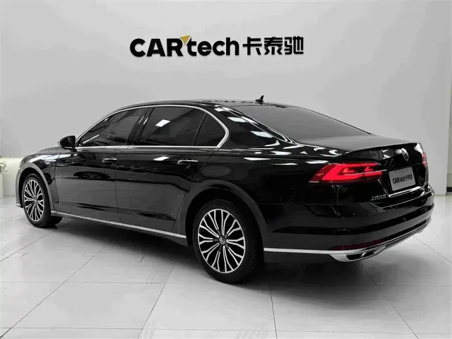 Volkswagen Phideon — Фото автомобиля 12