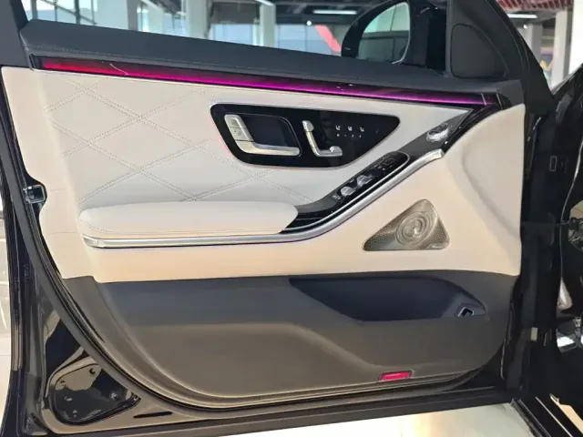 Mercedes-Benz Maybach S-Class — Фото автомобиля 15