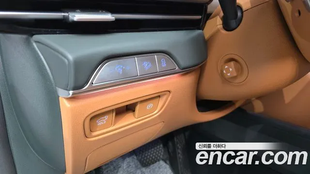 Genesis GV80 — Фото автомобиля 28