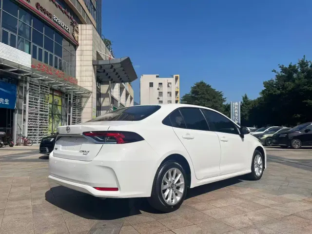 Toyota Corolla — Фото автомобиля 7