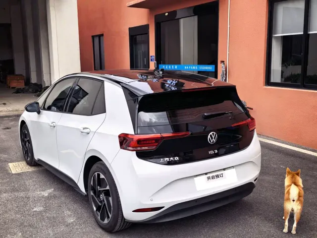 Volkswagen ID.3 — Фото автомобиля 8