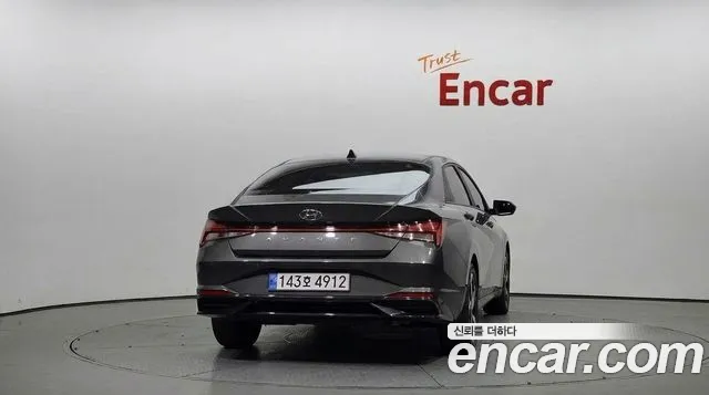 Hyundai Avante CN7 — Фото автомобиля 4