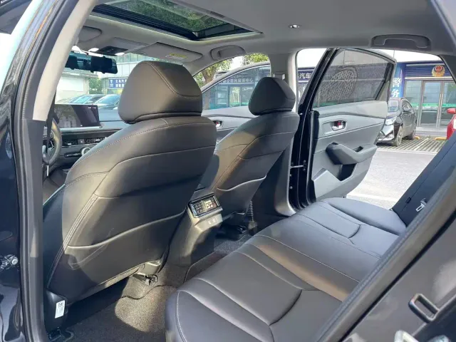 Honda Inspire — Фото автомобиля 9