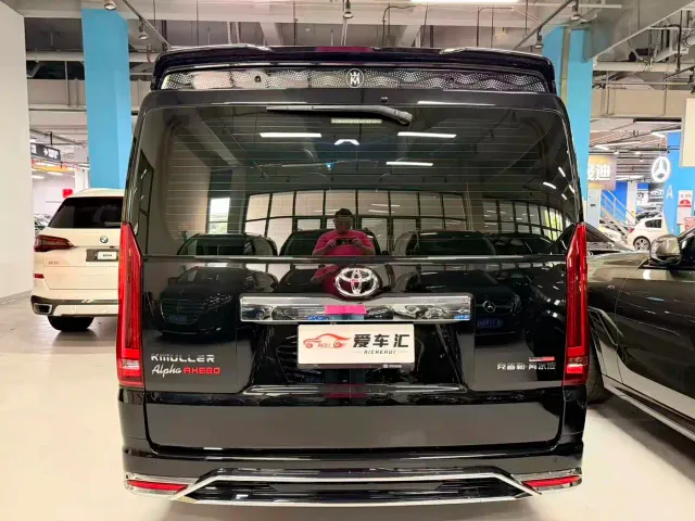 Toyota HIACE — Фото автомобиля 25