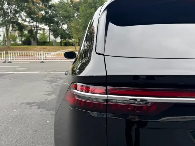 Geely Xingyue L — Фото автомобиля 8