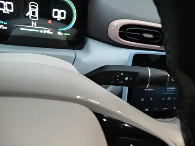 Leapmotor T03 — Фото автомобиля 13