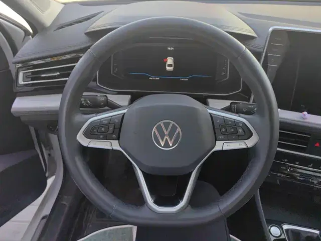 Volkswagen Sagitar — Фото автомобиля 15