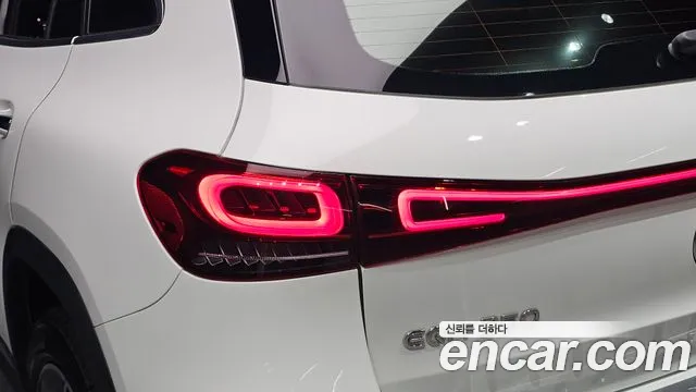 Mercedes-Benz EQA — Фото автомобиля 22