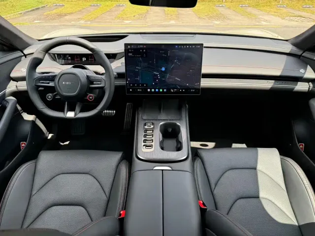 Xiaomi SU7 — Фото автомобиля 8