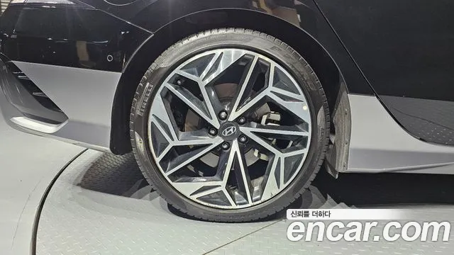 Hyundai Ioniq6 — Фото автомобиля 5